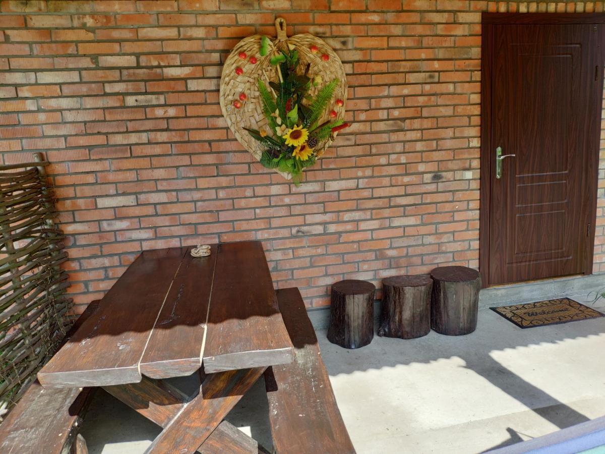 Apartamento Zelenyi Rai Svityaz' Exterior foto